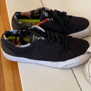 Converse skate boarding sneakers